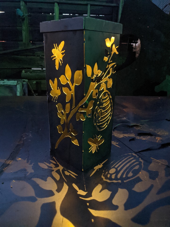 Bee Kind Lantern – Honeycomb Metal Art with Scripture (Proverbs 16:24)
